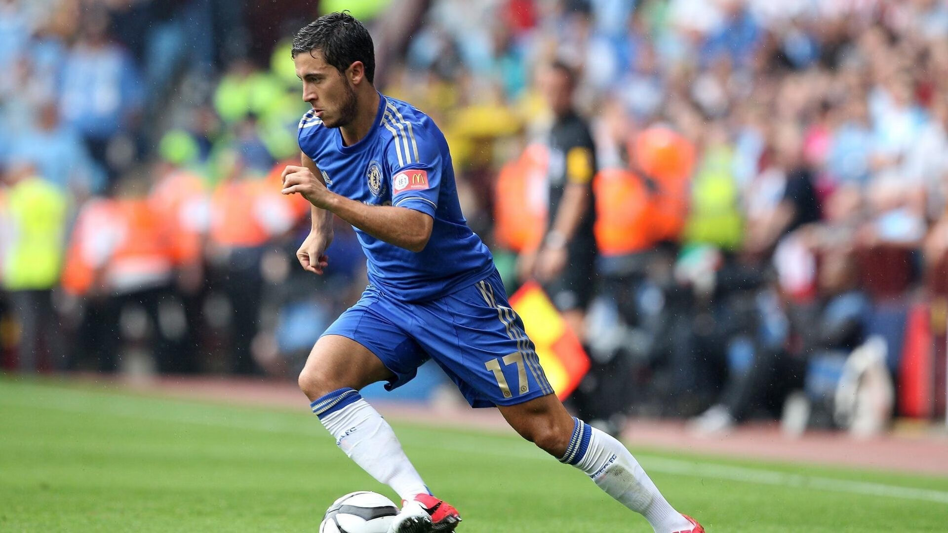 足坛一夜动态：巴萨11连斩鱼腩，曼城3-1黑马，米兰双响高奏凯歌，巴萨 曼城